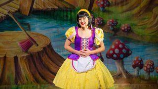 Lucy Ireland (Snow White) - Theatre Royal Nottingham (Whitefoot Photography)
